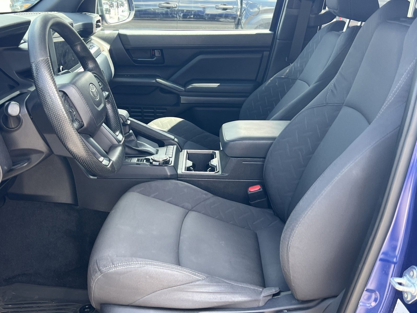 Used 2025 Toyota Tacoma SR5 AWD/4WD image 12