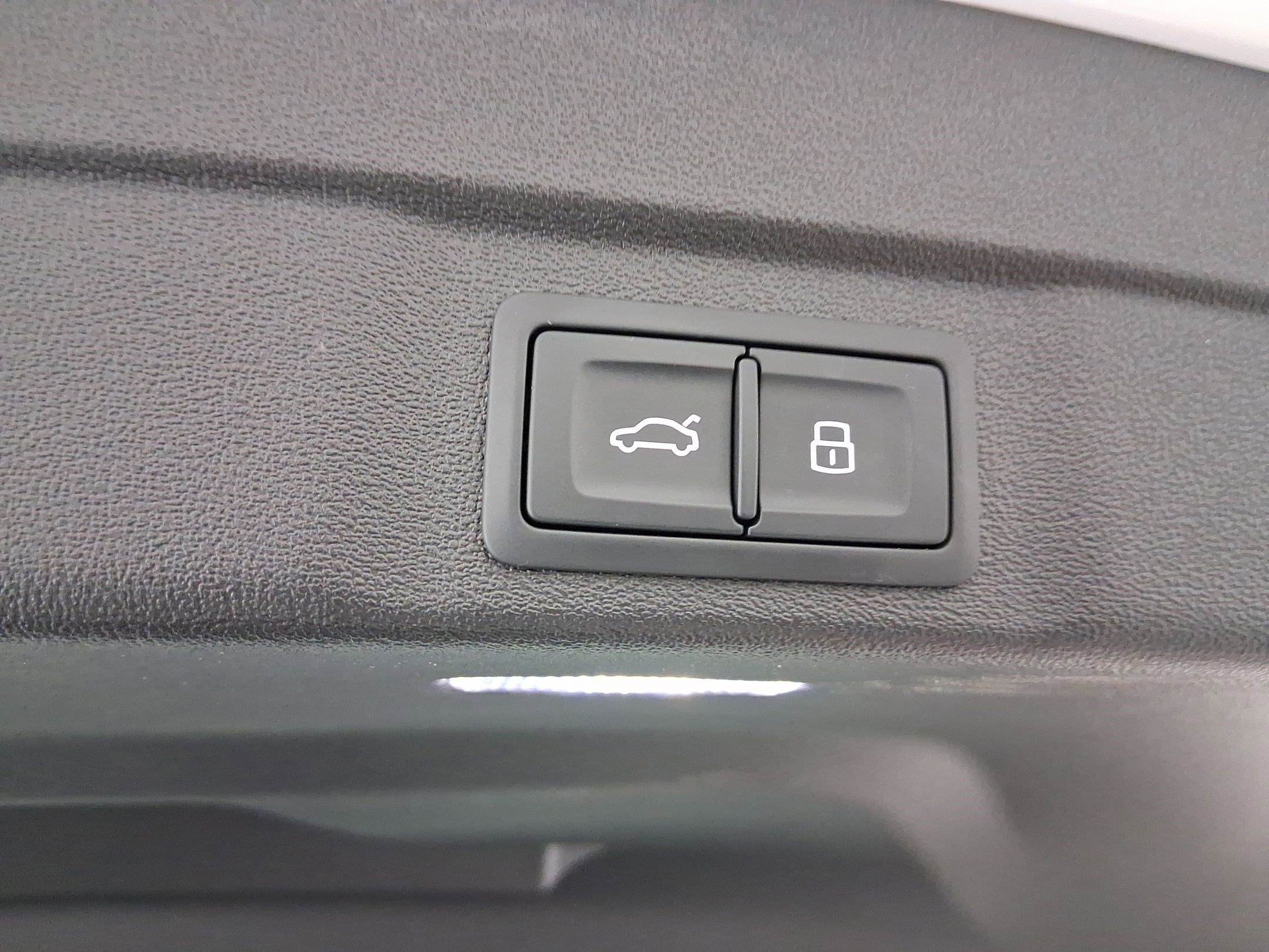 Used 2025 Audi A5 2.0T Premium Plus w/ Premium Plus image 17