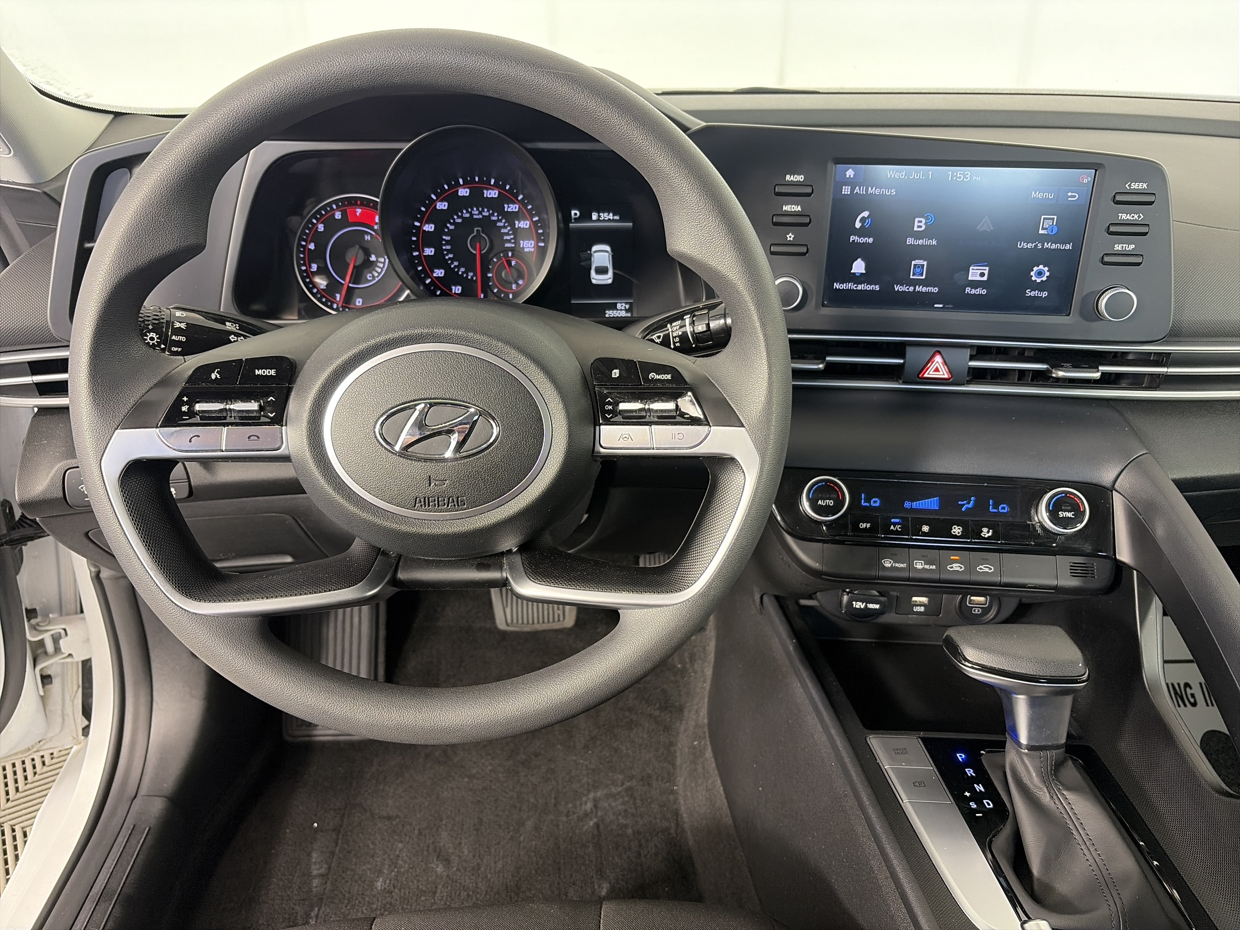 Certified 2022 Hyundai Elantra SEL FWD image 3
