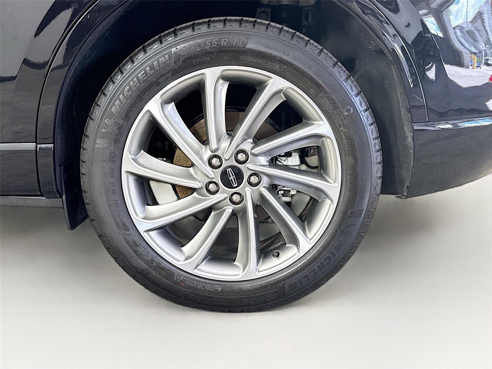 Used 2025 Lincoln Corsair Grand Touring w/ Towing Package image 27