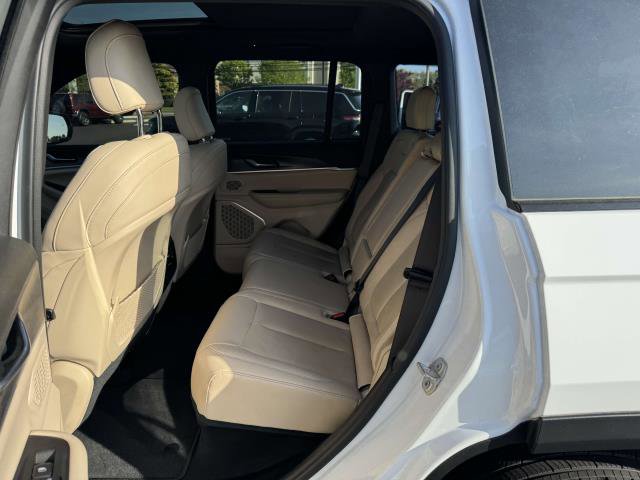 Used 2022 Jeep Grand Cherokee Limited 4xe image 9