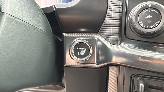 Used 2025 Ford F150 Platinum w/ Equipment Group 702A High image 29