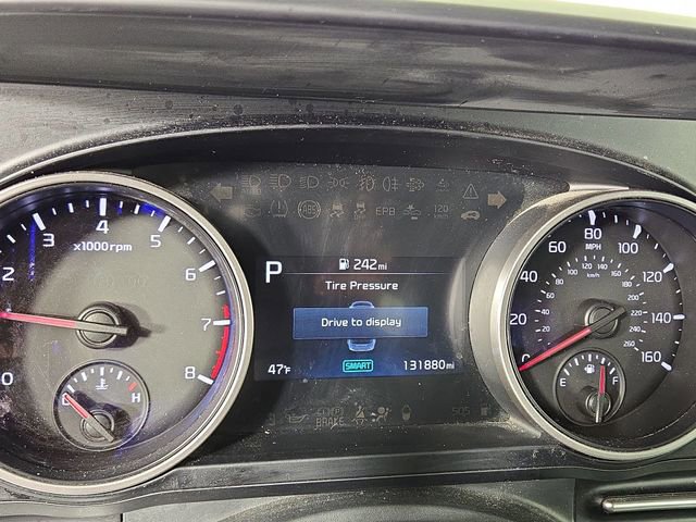 Used 2022 Kia Carnival LX image 16