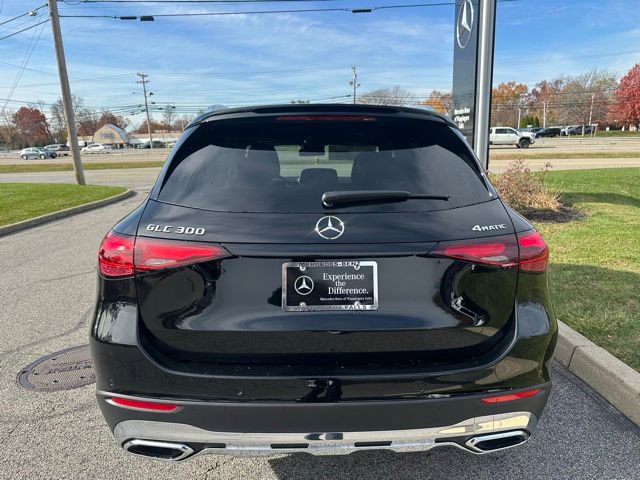 Used 2026 Mercedes-Benz GLC 300 4MATIC image 4