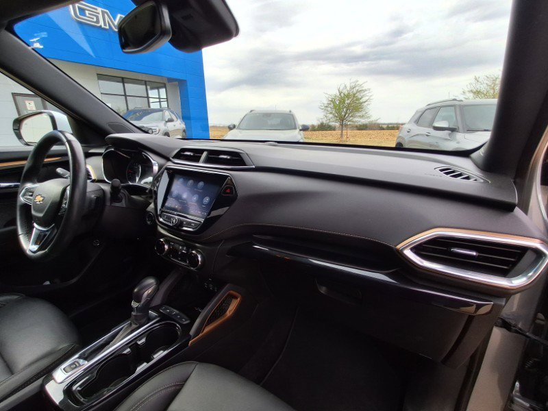 Used 2023 Chevrolet TrailBlazer ACTIV w/ Sun and Liftgate Package AWD/4WD image 14