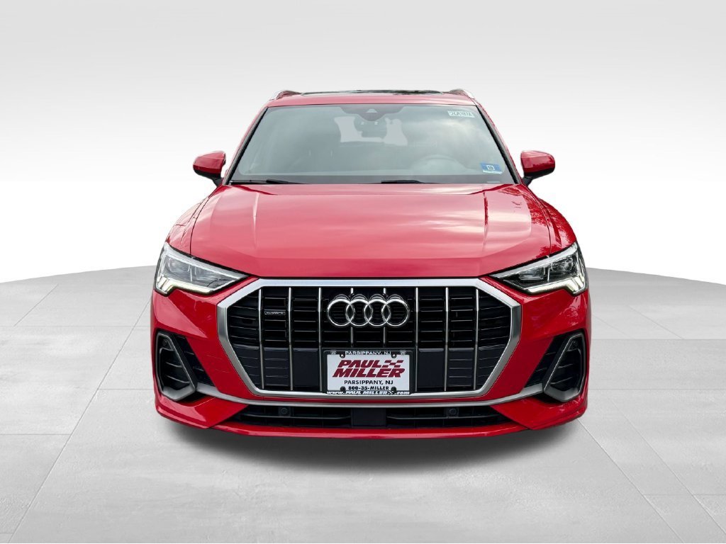 Used 2021 Audi Q3 2.0T Premium Plus w/ Premium Plus Package AWD/4WD image 2