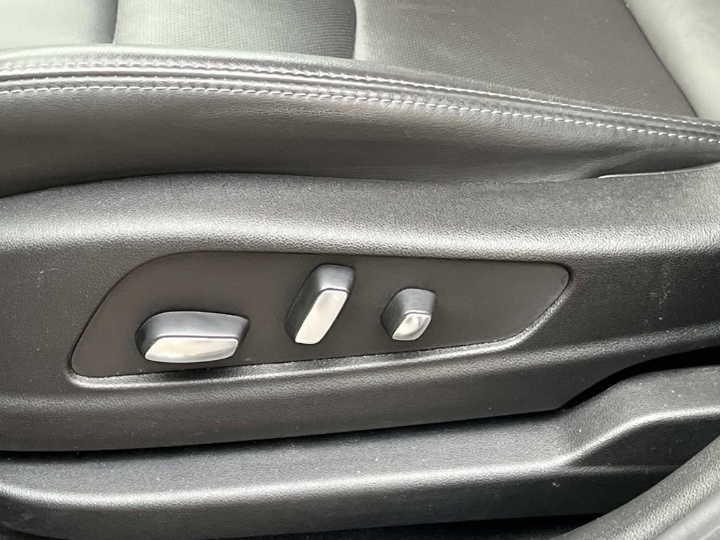 Certified 2024 Cadillac XT6 Premium Luxury w/ Technology Package image 24