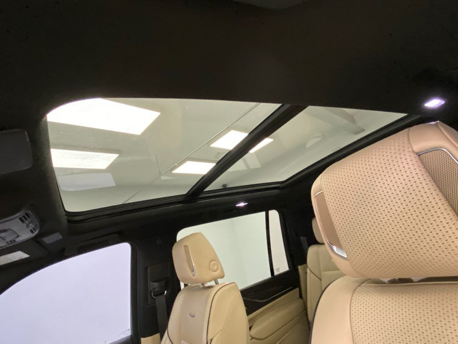 Used 2021 Cadillac Escalade ESV Premium Luxury AWD/4WD image 21
