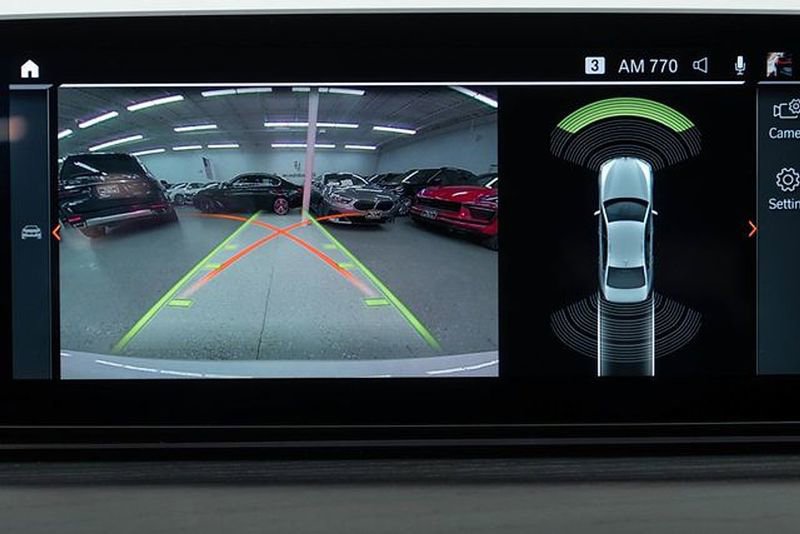 Used 2023 BMW 530i xDrive w/ Convenience Package image 18