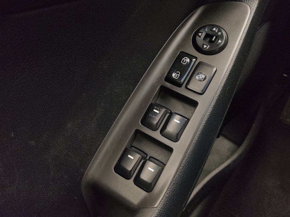 Used 2017 Kia Forte S FWD image 27