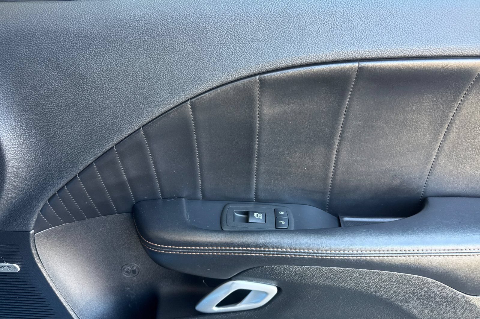 Used 2015 Dodge Challenger R/T Scat Pack RWD image 20