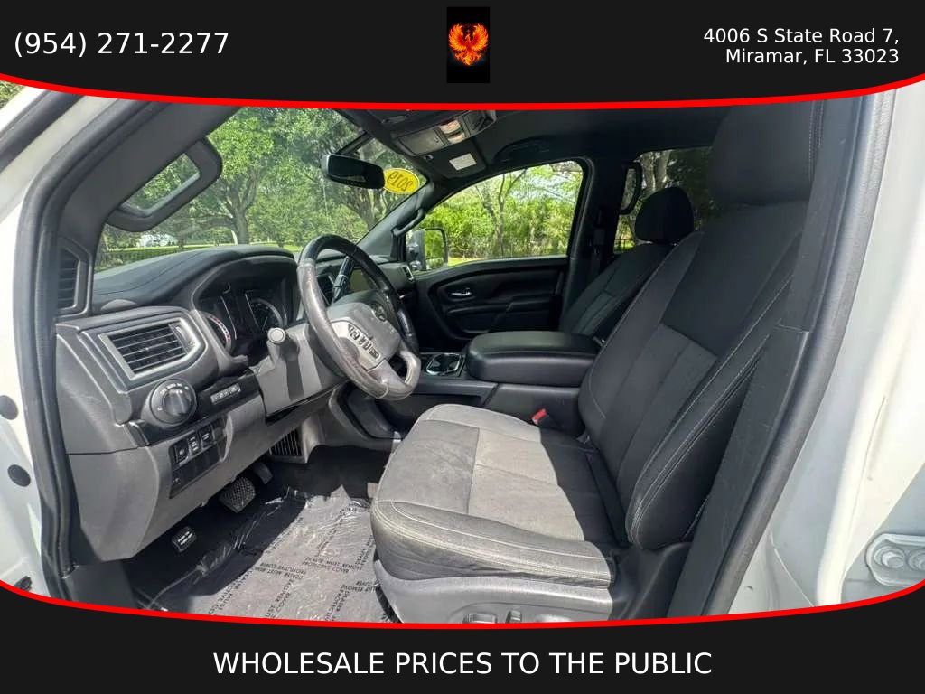 Used 2019 Nissan Titan SV w/ SV Convenience Package AWD/4WD image 10