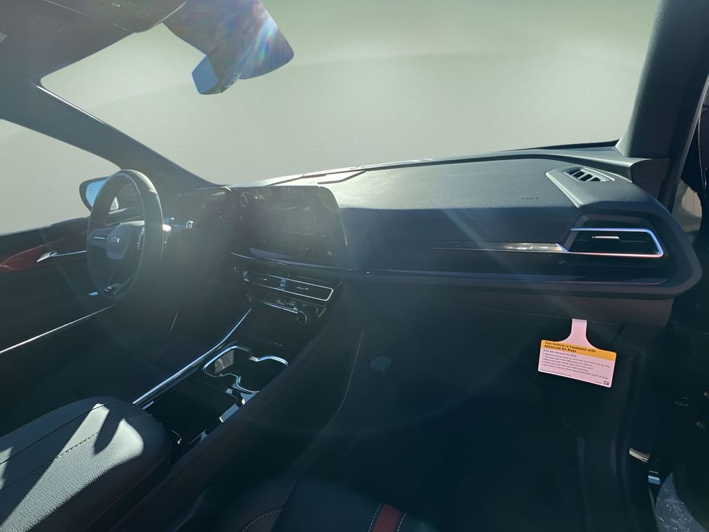 New 2026 Chevrolet Traverse RS w/ LPO, Floor Liner Package image 29