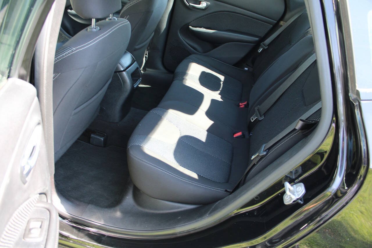 Used 2015 Dodge Dart SXT FWD image 26
