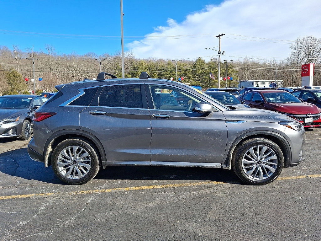 Used 2025 INFINITI QX50 Luxe image 18