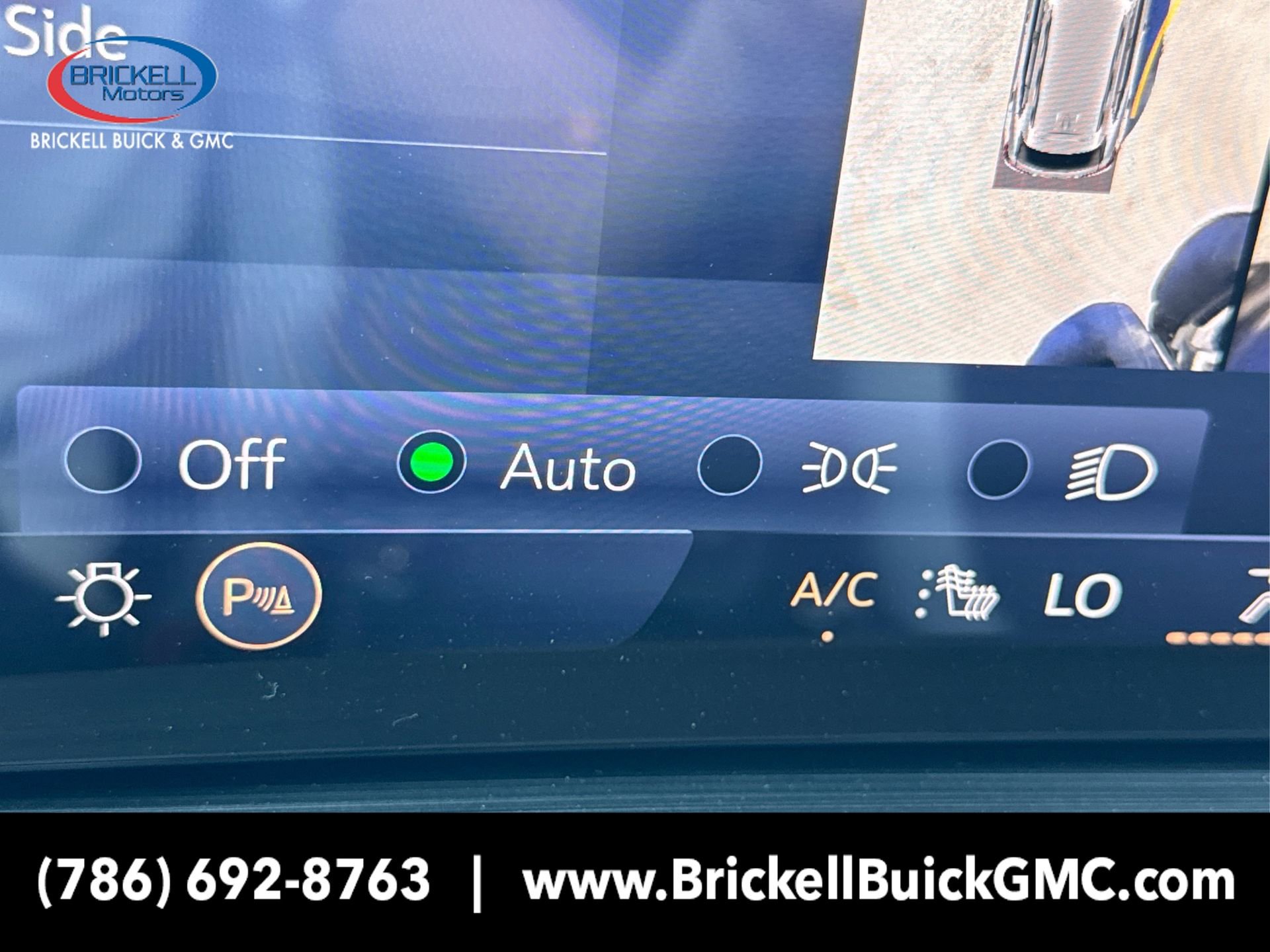 New 2025 Buick Envision Sport Touring image 21