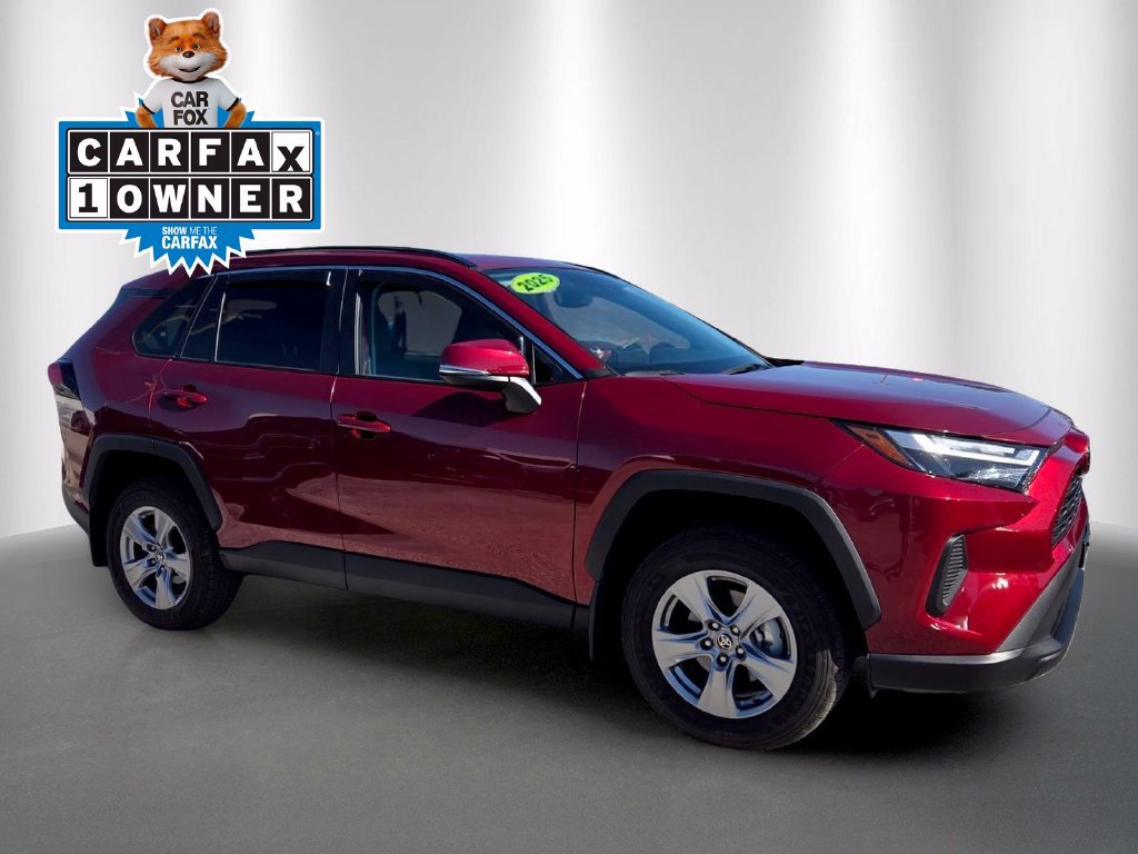 Used 2025 Toyota RAV4 XLE w/ Convenience Package FWD image 2