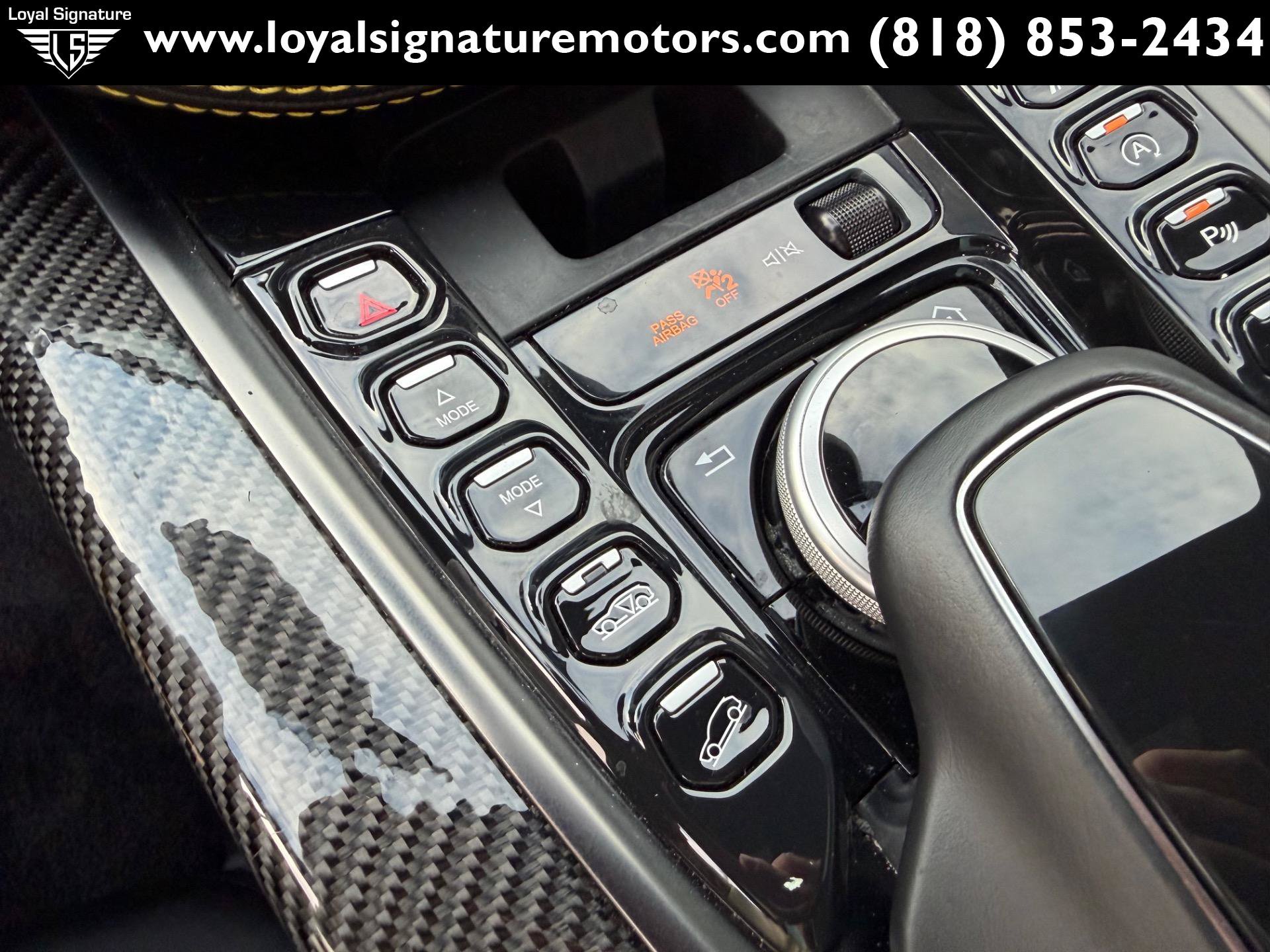 Used 2021 Aston Martin DBX AWD/4WD image 30