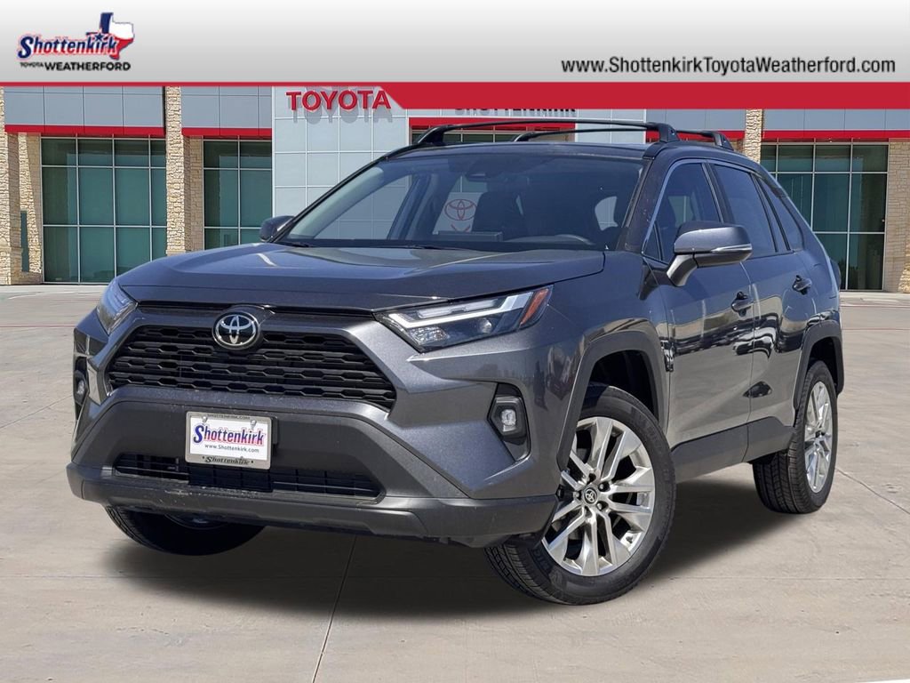 Used 2025 Toyota RAV4 XLE Premium FWD image 1