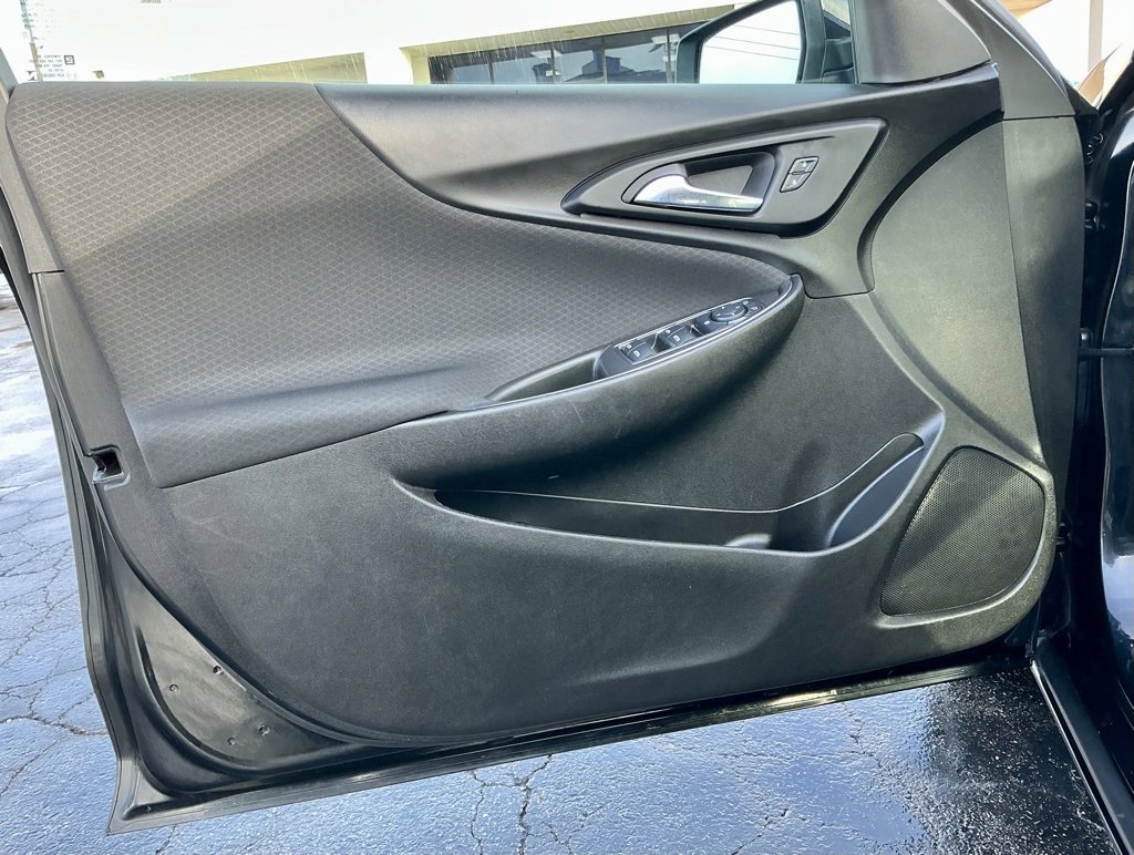 Used 2022 Chevrolet Malibu LT image 37