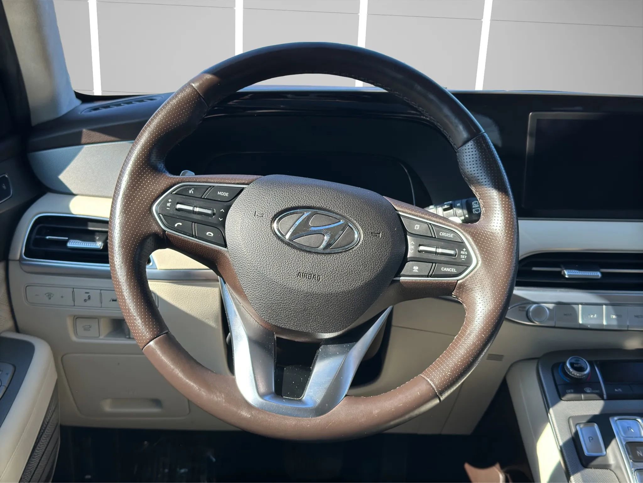 Used 2020 Hyundai Palisade Limited w/ Winter Weather Package AWD/4WD image 21