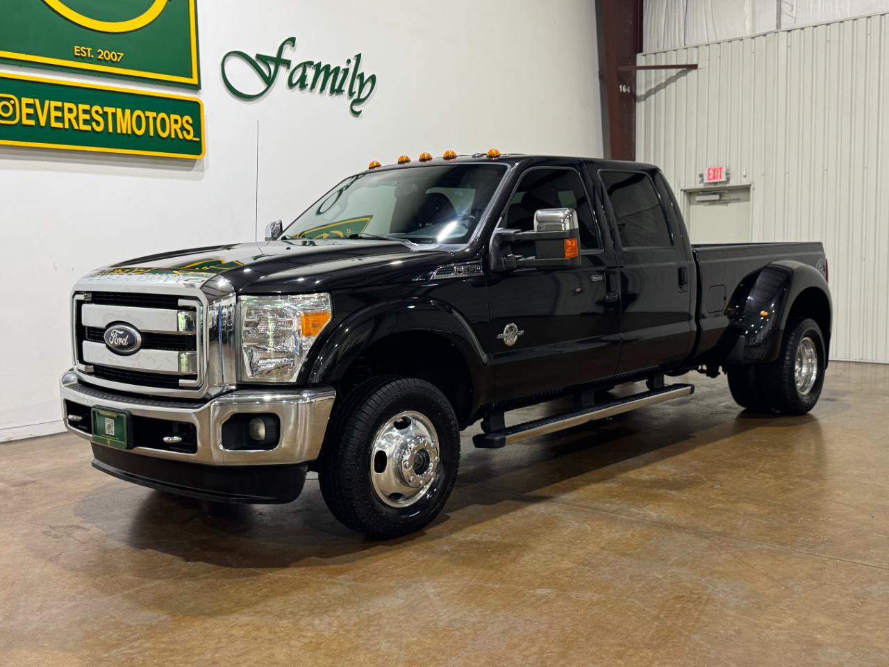 Used 2011 Ford F350 Lariat w/ Chrome Pkg AWD/4WD image 3