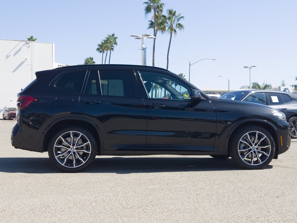 Used 2024 BMW X3 xDrive30i w/ M Sport Package AWD/4WD image 4