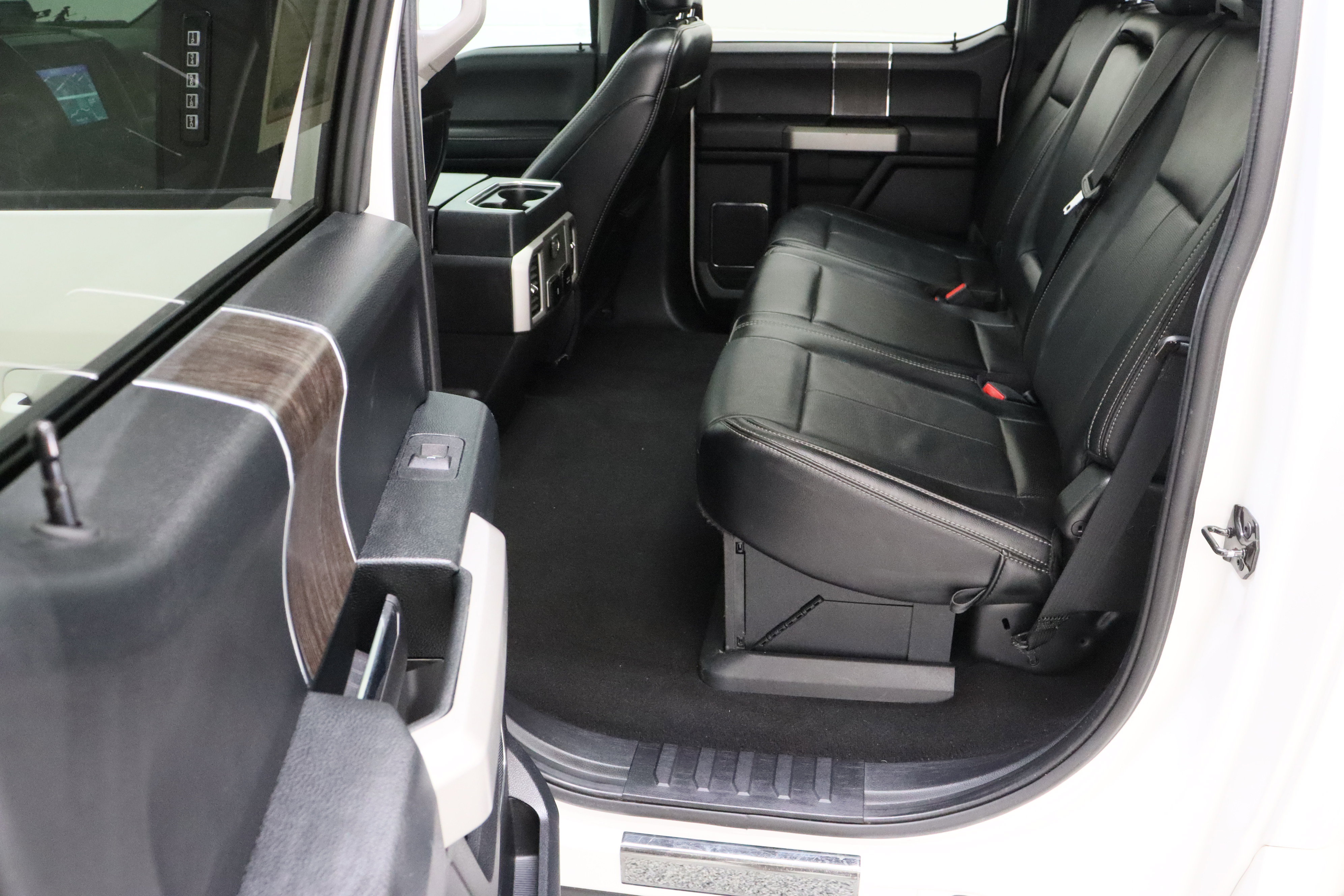 Used 2020 Ford F250 Lariat image 32