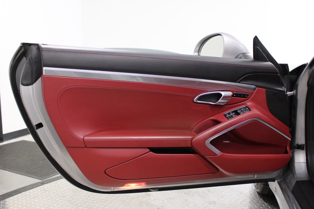 Certified 2018 Porsche 911 Turbo image 15