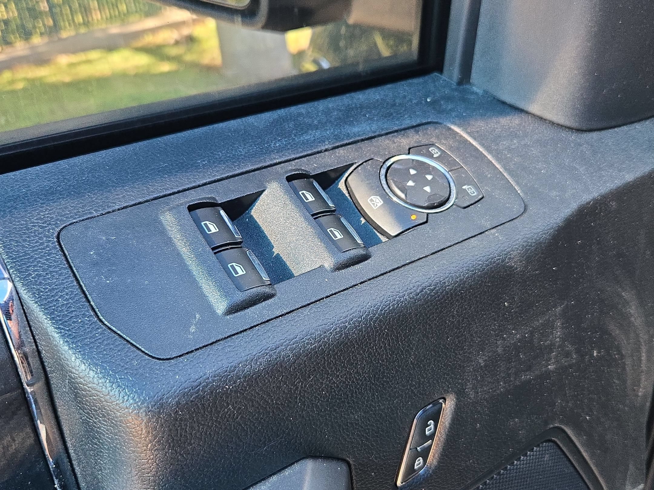Used 2019 Ford F150 XLT w/ Equipment Group 302A Luxury AWD/4WD image 11