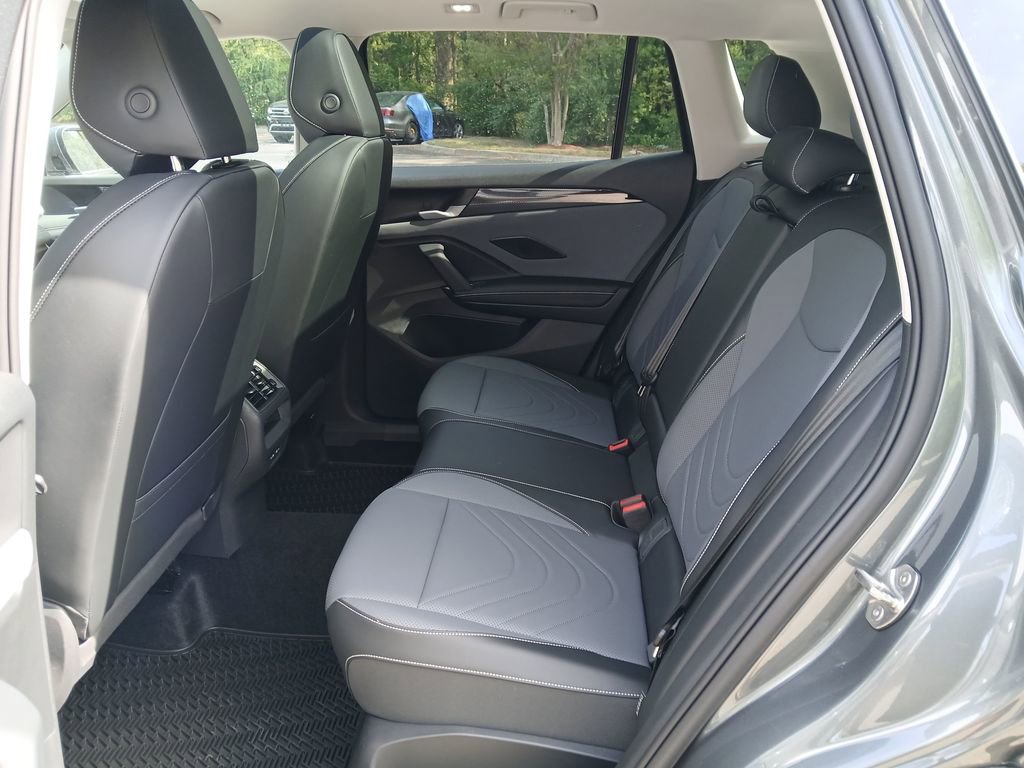 New 2026 Volkswagen Tiguan SE image 24