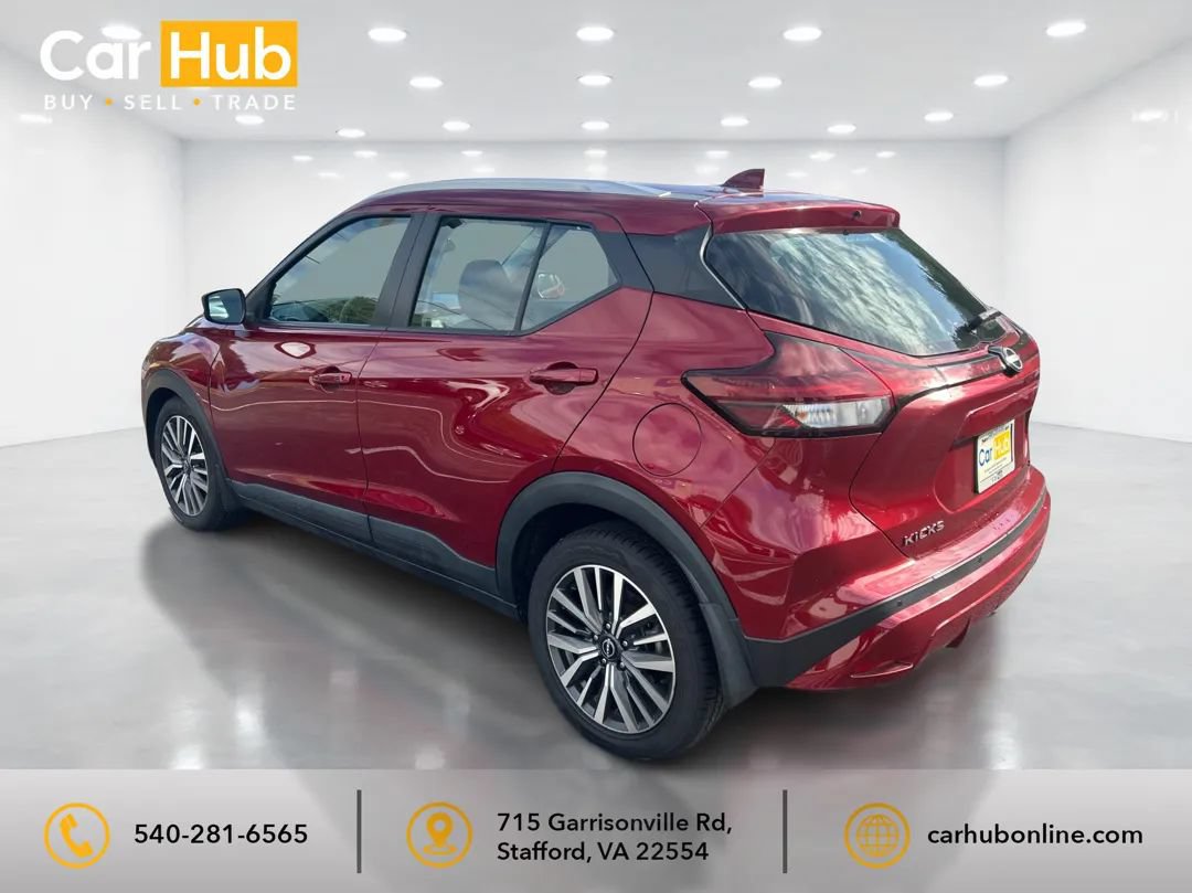 Used 2023 Nissan Kicks SV FWD image 4
