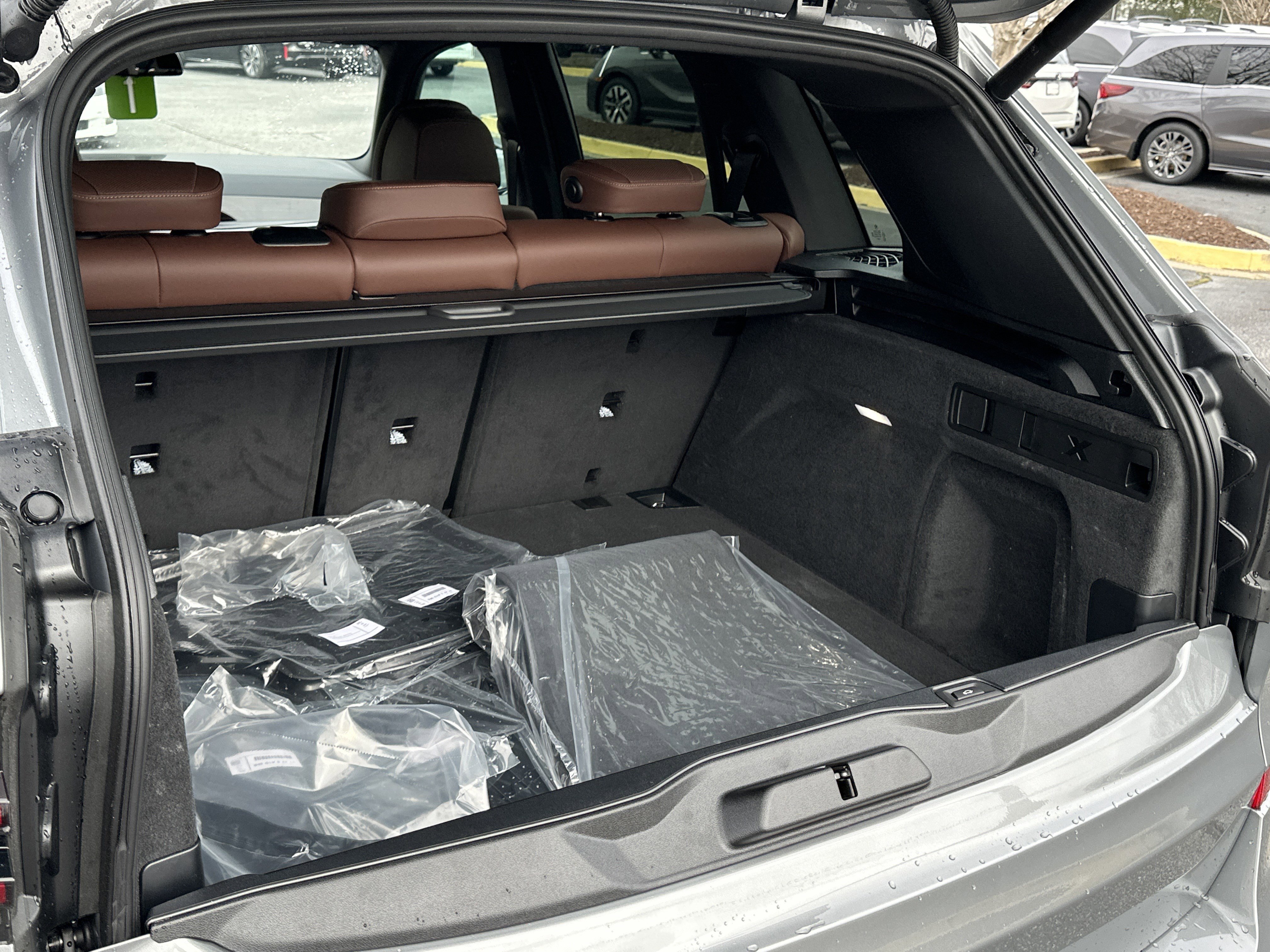 New 2026 BMW X5 xDrive40i w/ M Sport Package AWD/4WD image 32