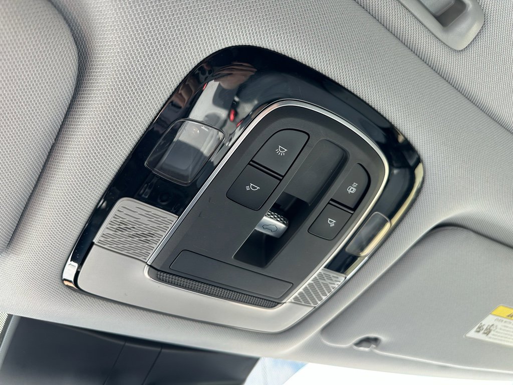 Used 2020 Hyundai Palisade SEL w/ Premium Package image 21