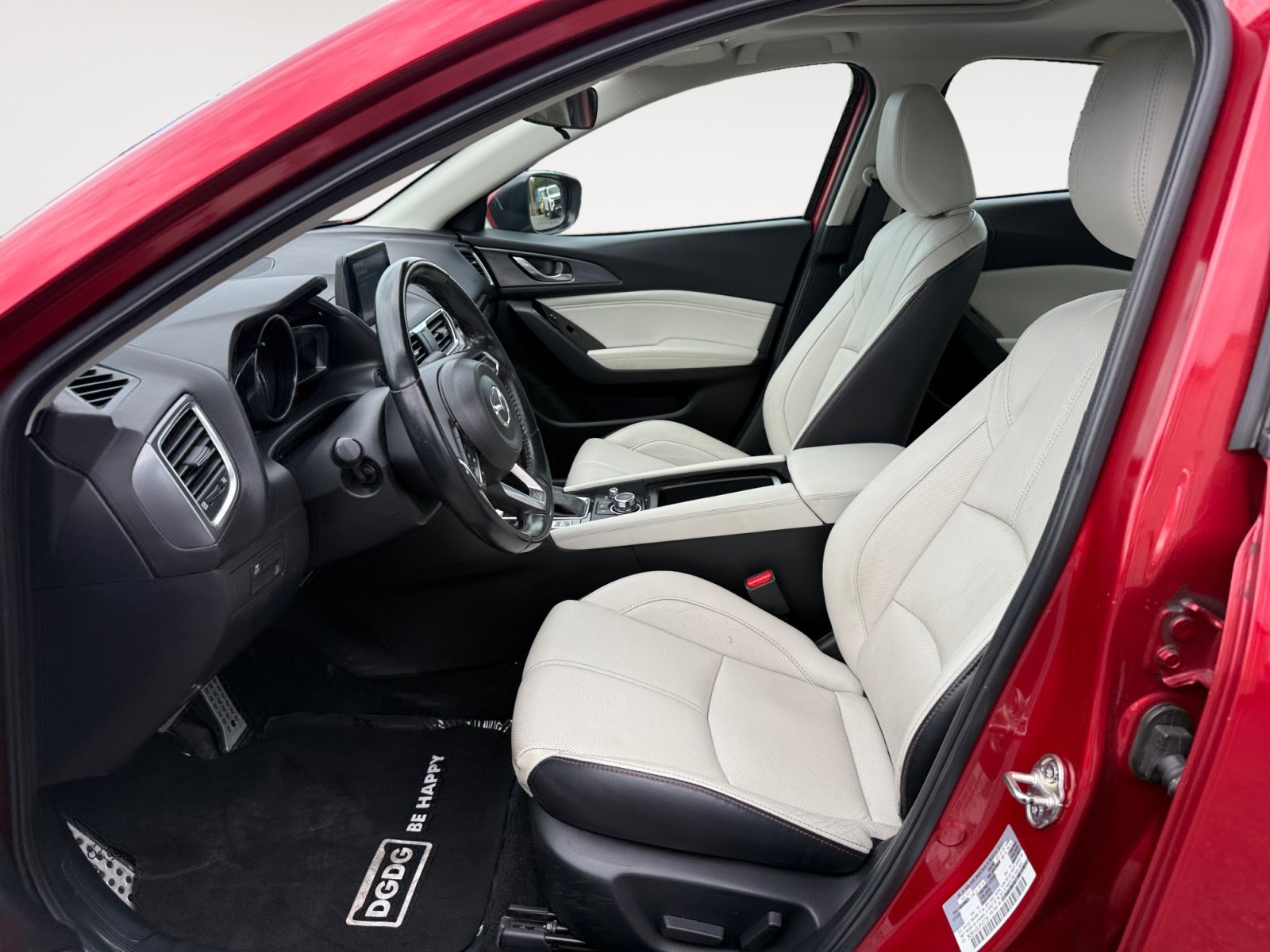 Used 2018 MAZDA MAZDA3 Grand Touring FWD image 10