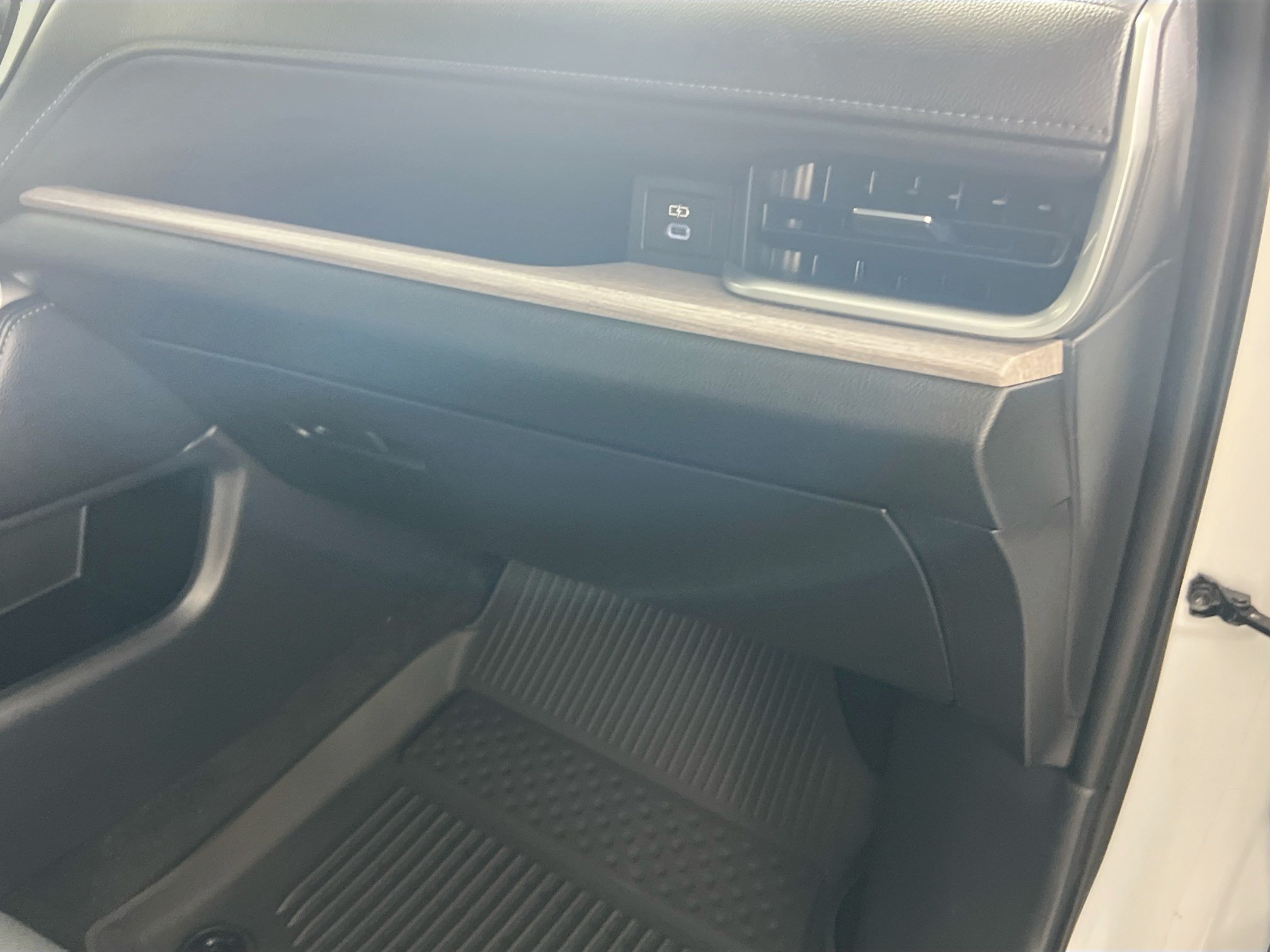 Used 2025 Toyota Grand Highlander AWD Hybrid image 34