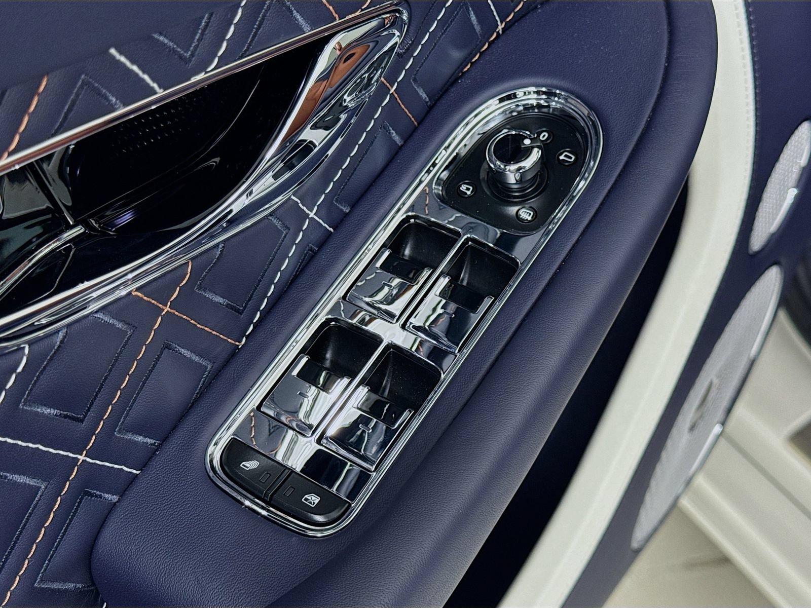 Certified 2023 Bentley Continental GT Mulliner AWD/4WD image 17