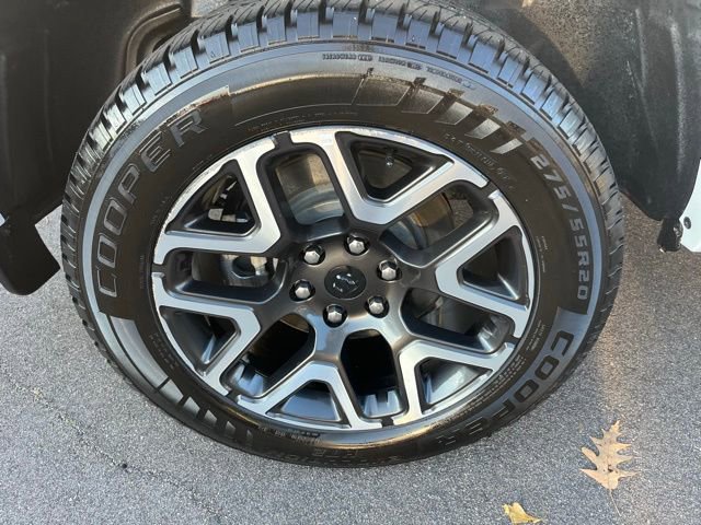 Used 2025 RAM 1500 Laramie image 29