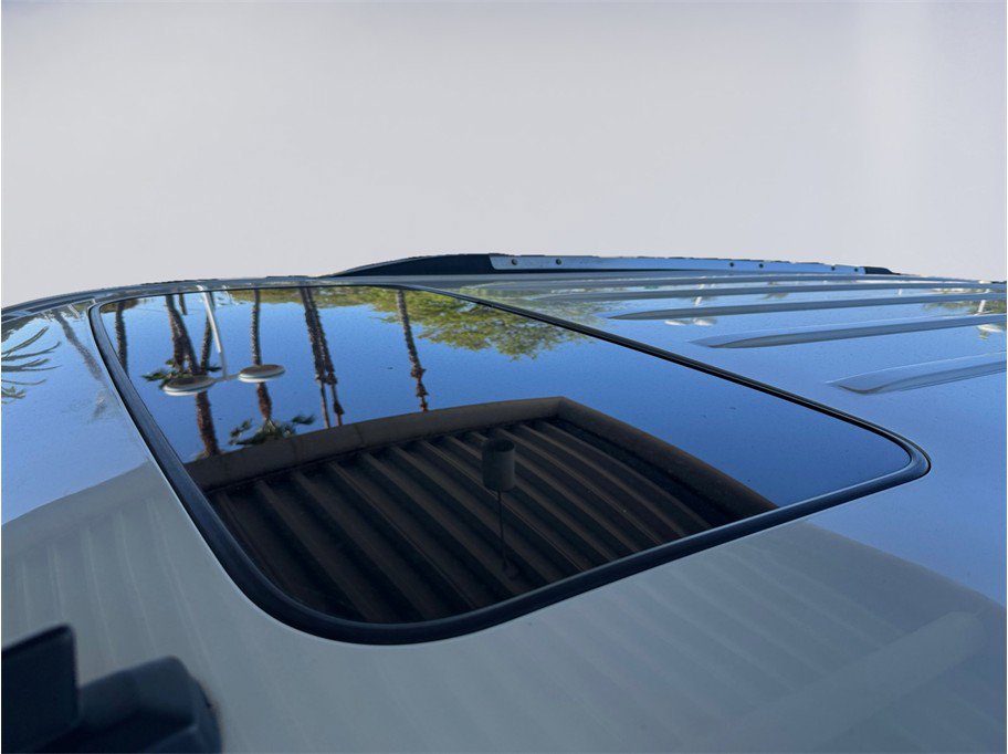 Used 2015 Chevrolet Tahoe LTZ RWD image 9