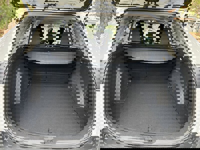 Used 2023 Toyota RAV4 XLE image 15