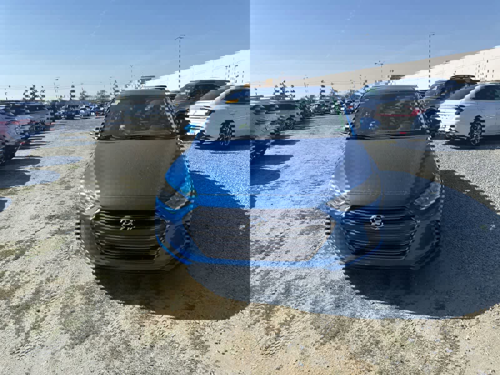 Used 2017 Hyundai Elantra Limited image 2