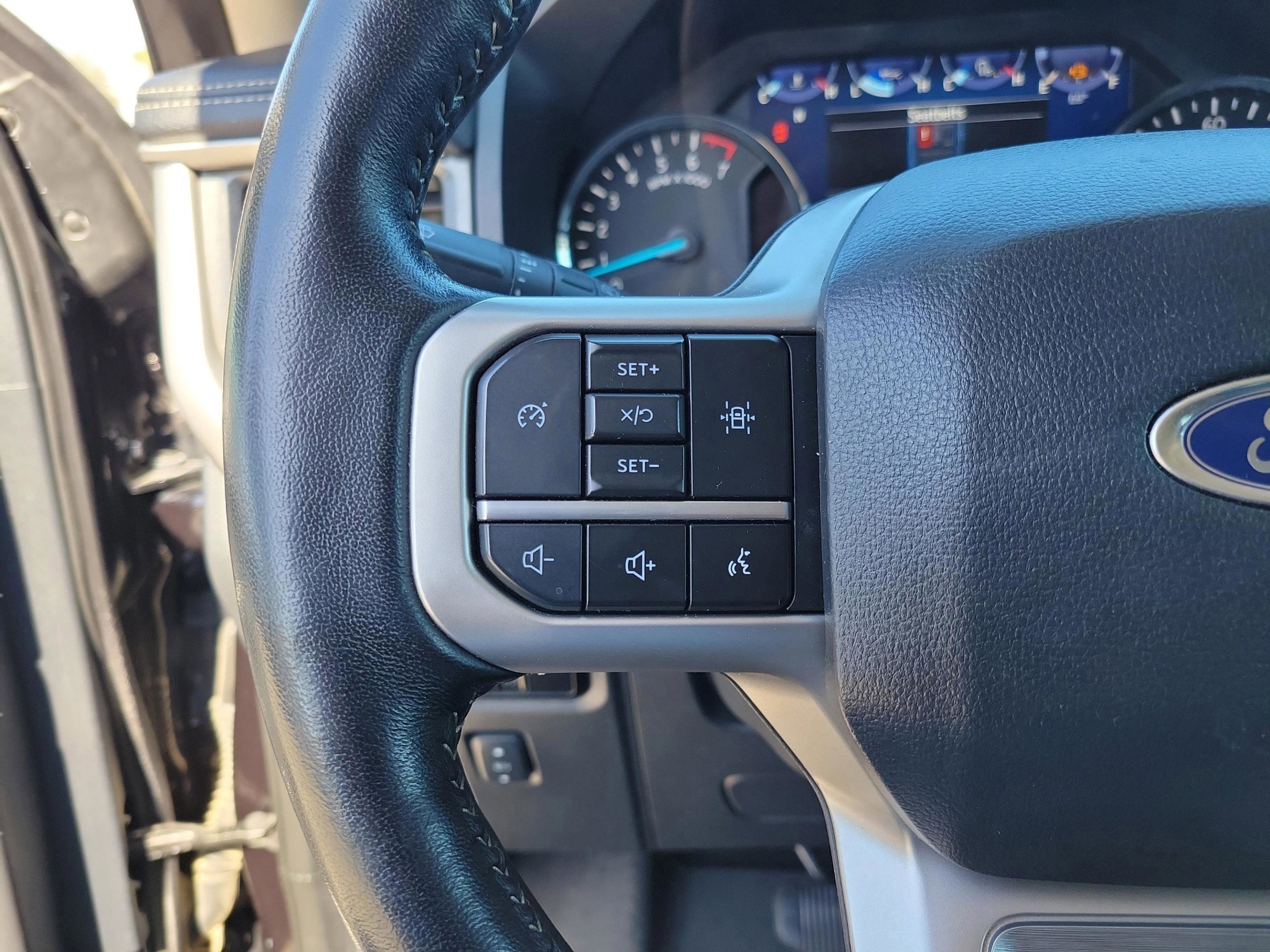 Used 2024 Ford Expedition XLT image 14