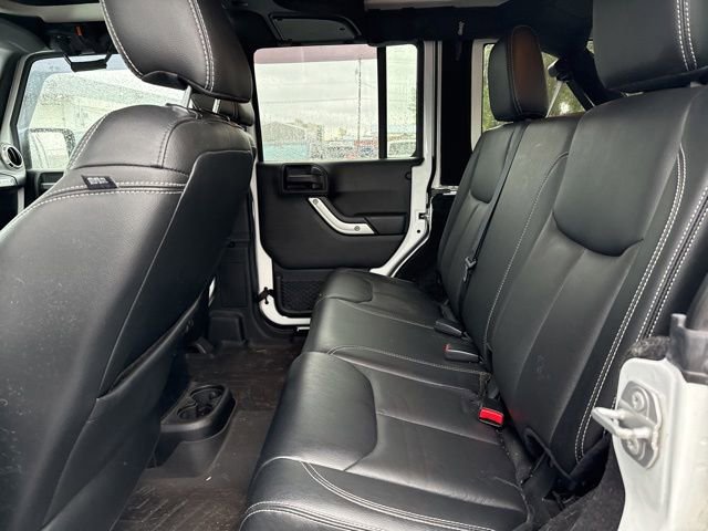 Used 2016 Jeep Wrangler Unlimited Sahara w/ Mopar Chrome Edition Group AWD/4WD image 11