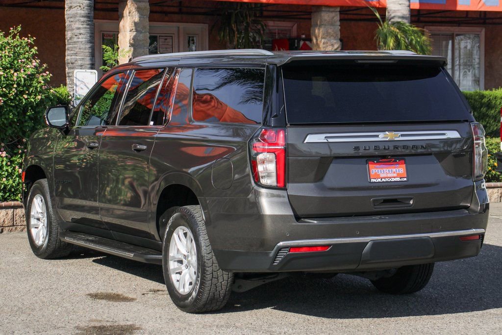 Used 2021 Chevrolet Suburban LS w/ Driver Alert Package image 6