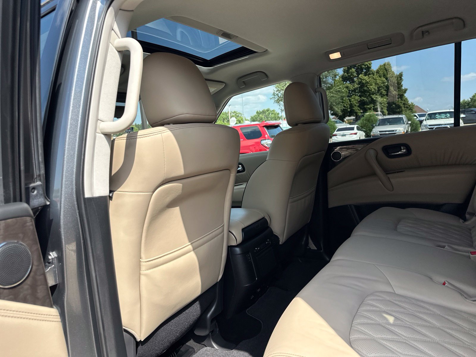 Used 2024 Nissan Armada Platinum w/ Cargo Package AWD/4WD image 20