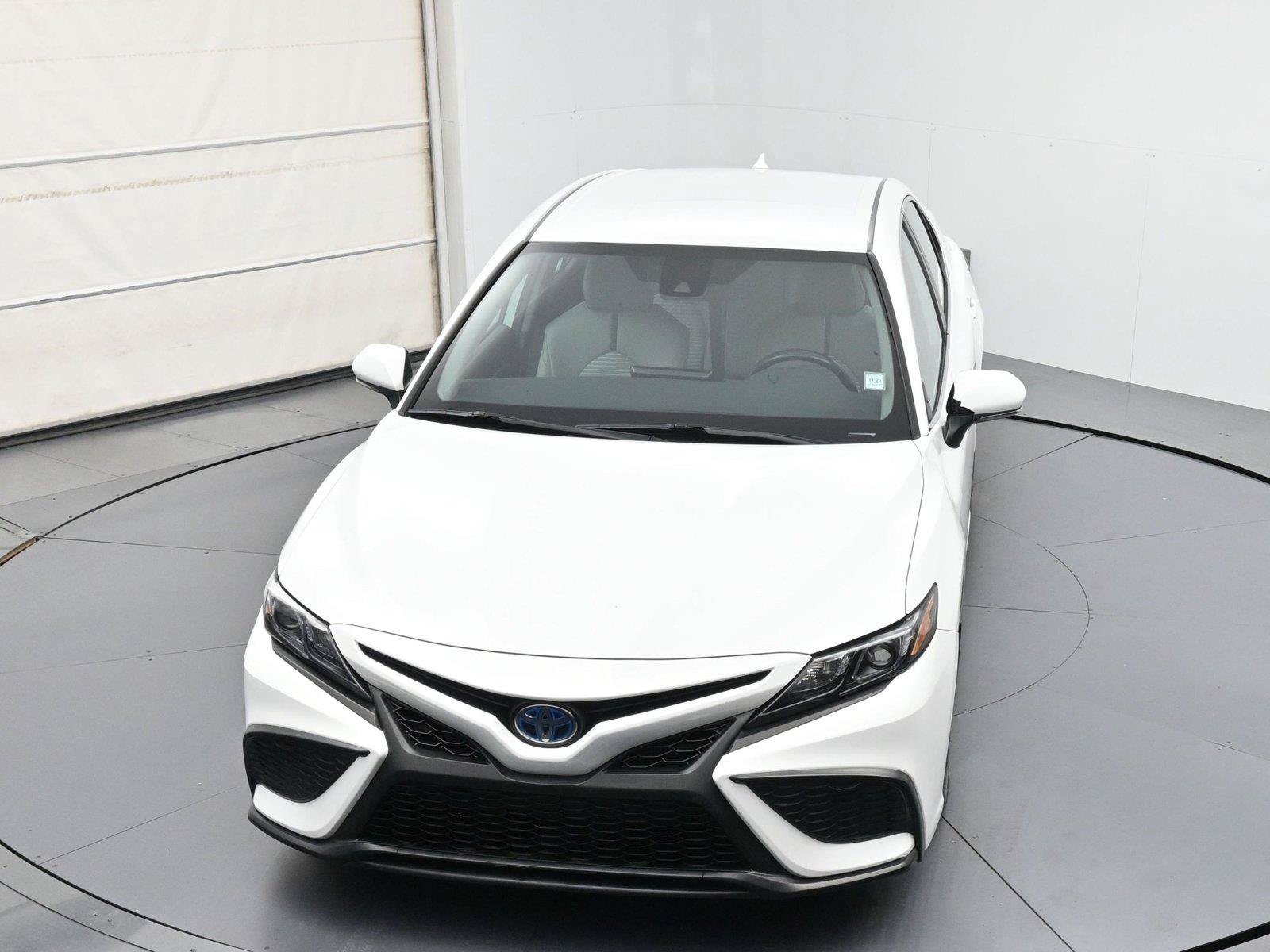 Used 2023 Toyota Camry SE FWD image 40
