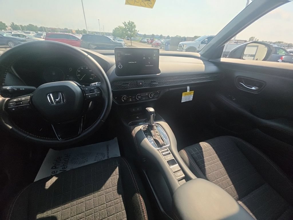 Certified 2026 Honda HR-V Sport image 28