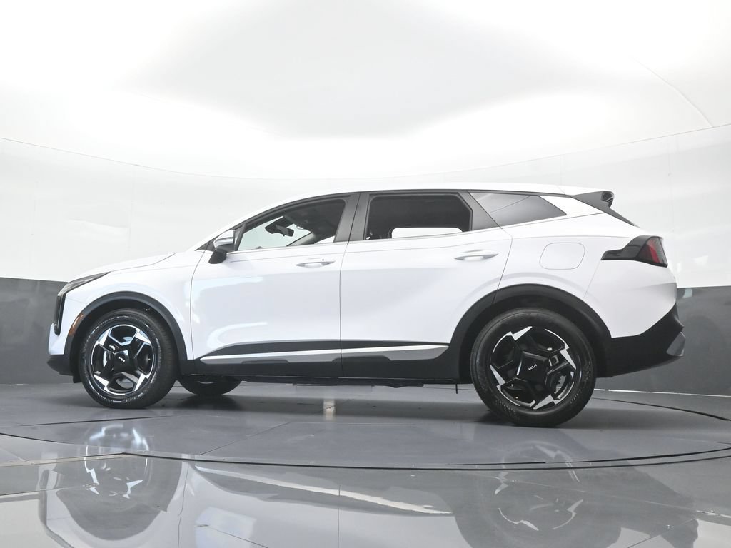 Used 2026 Kia Sportage EX FWD image 59