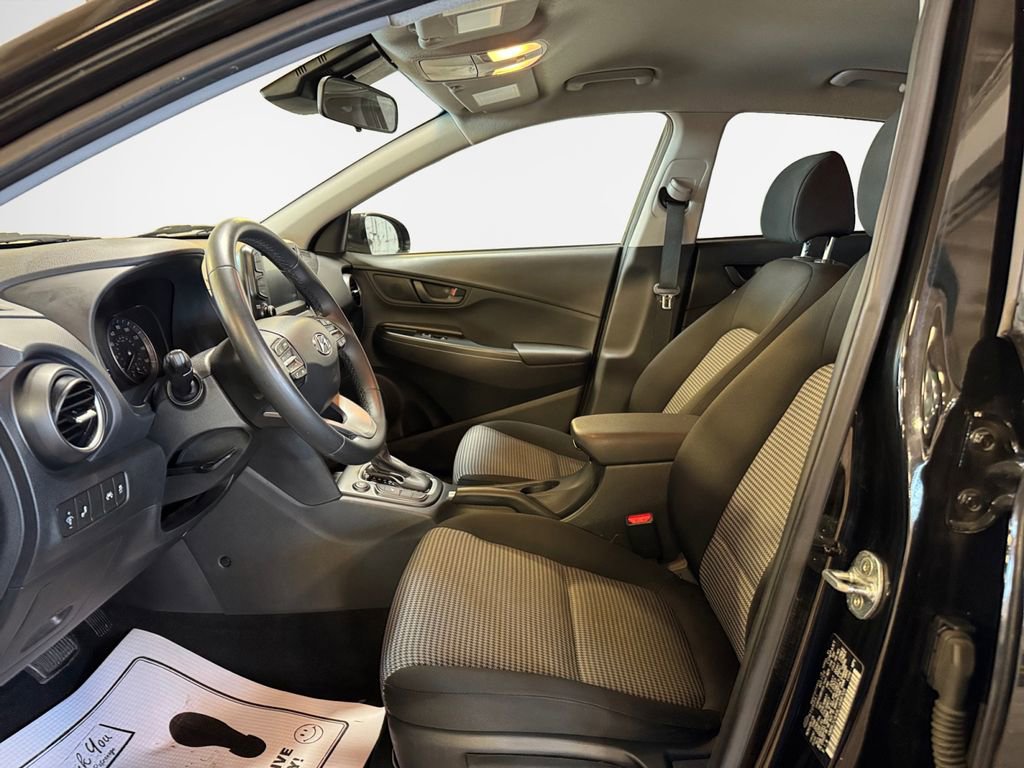 Used 2020 Hyundai Kona SEL AWD/4WD image 12