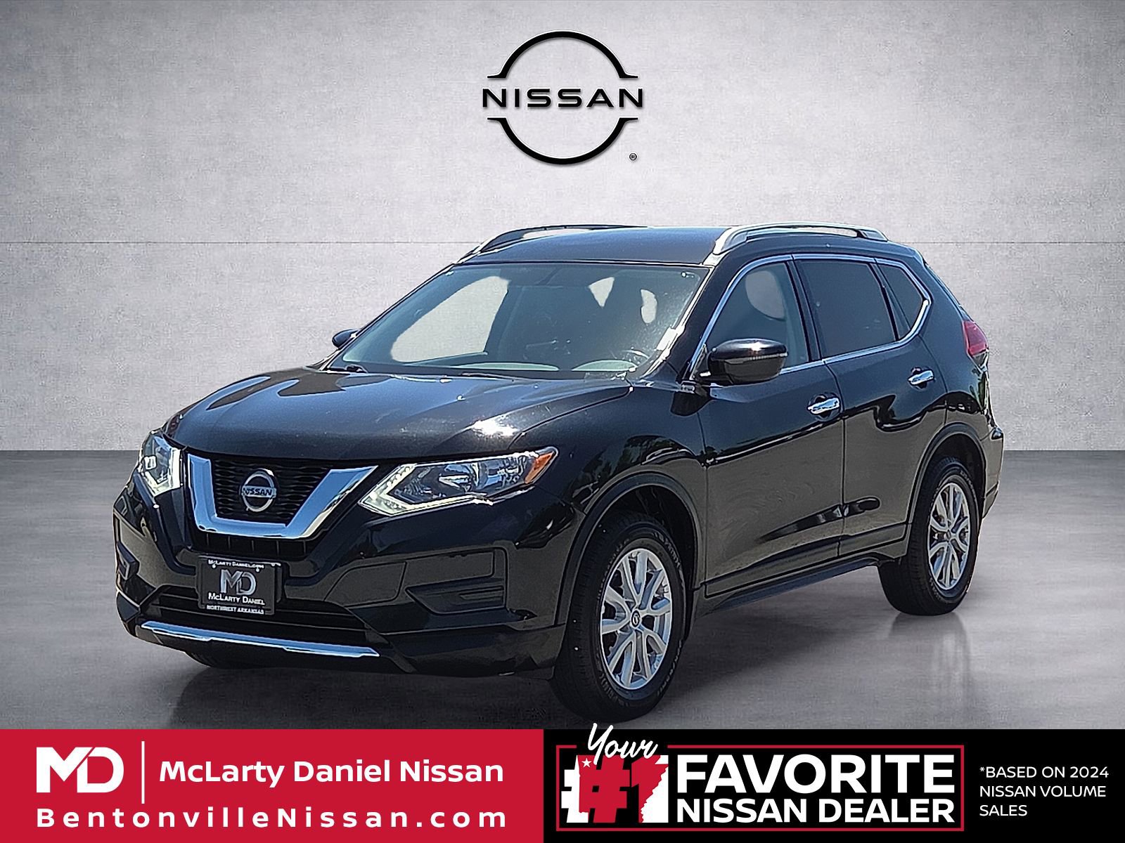 Used 2018 Nissan Rogue SV AWD/4WD image 2